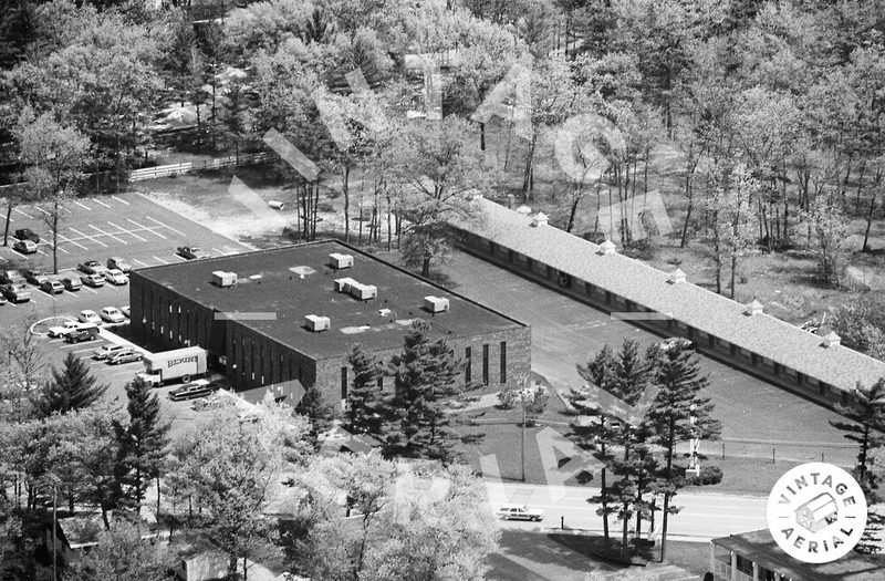 Munson Motor Inn - 1980 - Motel On Right